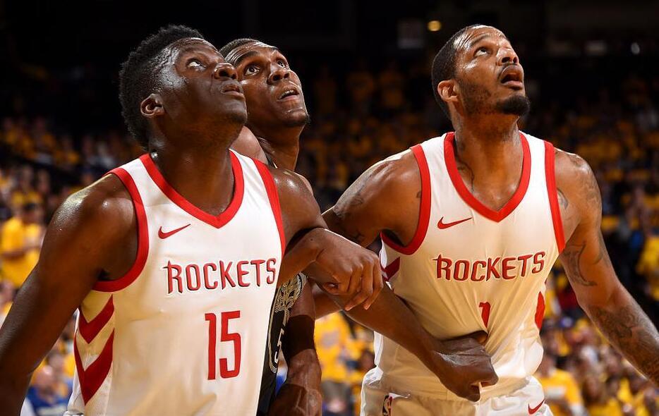 迪马：维埃拉即将下课，他不会带热那亚参加对阵萨索洛的比赛（迪马称维埃拉将下课，热那亚战萨索洛不再由他执教）