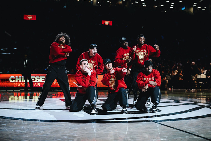 孔蒂：我们的中场只剩洛博特卡和小麦，希望不会再有人受伤（孔蒂：中场仅余洛博特卡与小麦，盼再无伤病）