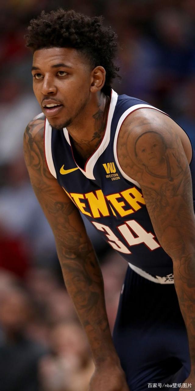 队报：巴黎将加快引进埃里克-加西亚的进程，恩里克欣赏他（队报：巴黎加速推进埃里克-加西亚加盟，恩里克青睐有加）